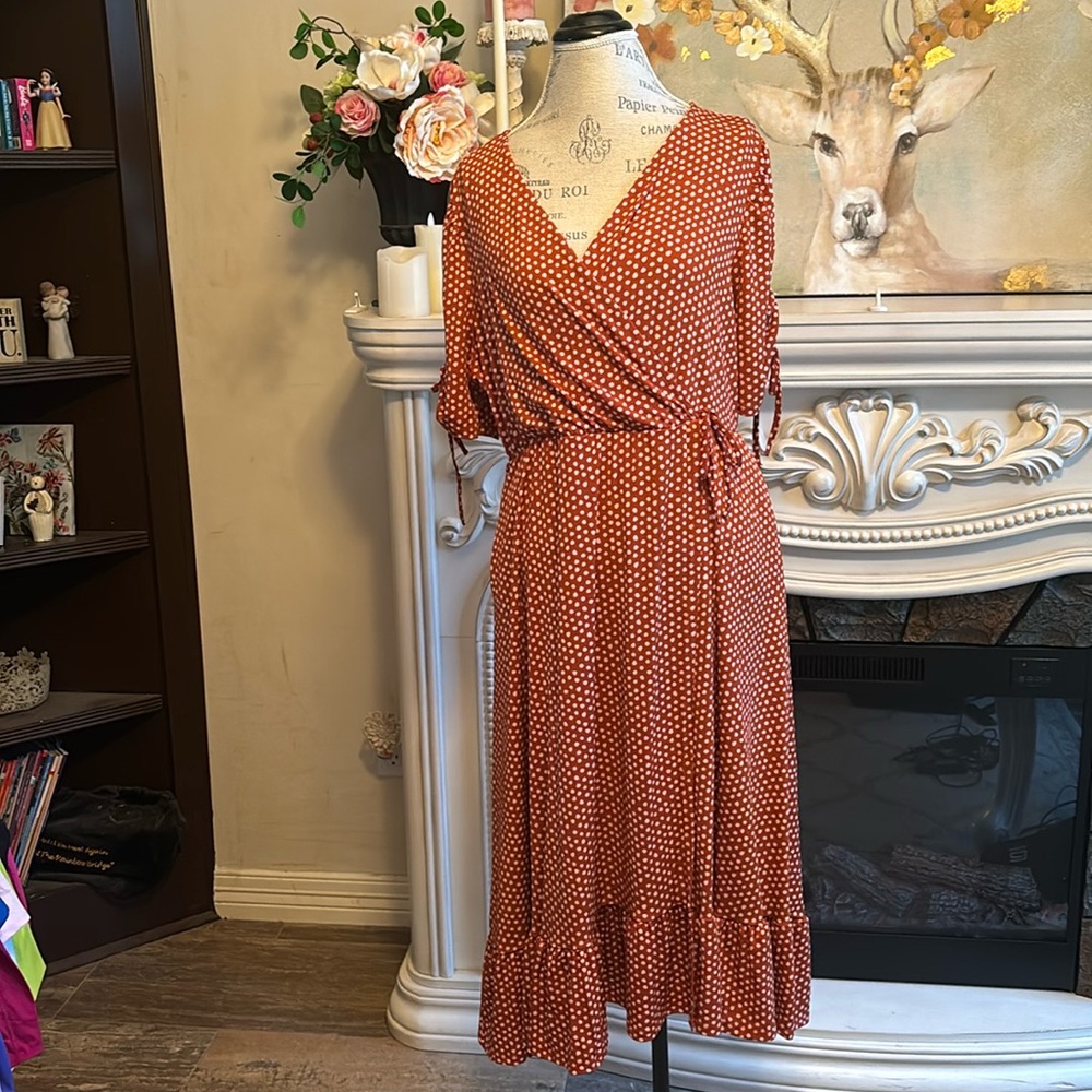 Torrid NWOT orange and pink dot faux wrap dress size 1